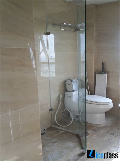 VÁCH TẮM KÍNH NHÀ 805 TRUNG KÍNH 